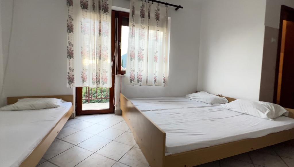 Image of House - 10 Bedrooms - 8 Bathrooms for Sale in Herceg-Novi-Bijela-Montenegro, Image 13